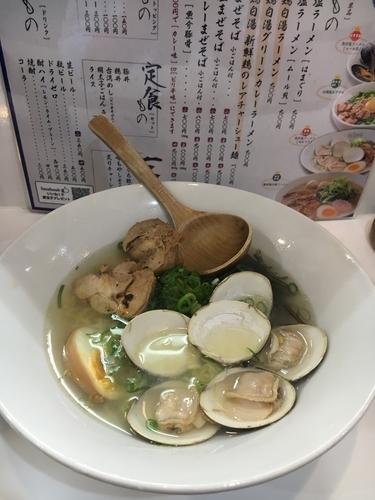 「魚貝塩ラーメン:はまぐり￥900」@KINGの写真