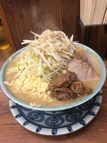 「大豚全増しニンニク増し増し」@ラーメン二郎 池袋東口店の写真