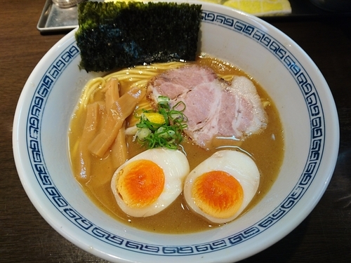 「味玉らーめん」@らーめん はやしの写真