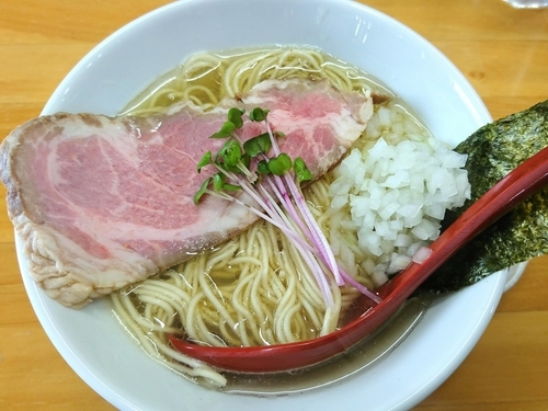 「【日替わり限定】黄金の100％煮干らーめん」@めんや天夢の写真