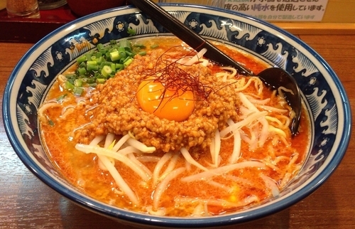 「肉味噌辛し麺+背脂ニンニク+ライス(並)」@ゆなみ屋の写真