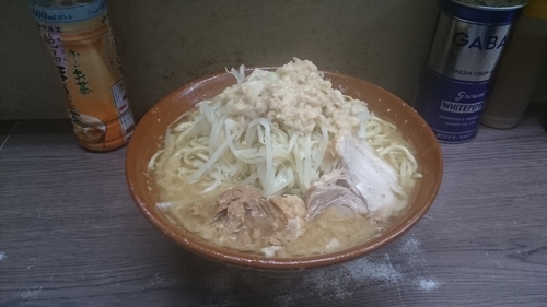 「麺増し大小(アブラ)￥７４０」@ラーメン二郎 横浜関内店の写真