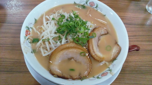 「こってりラーメン」@餃子の王将 白川台店の写真