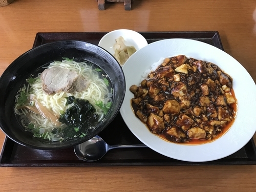 「Bランチ(四川麻婆飯 あっさり塩ラーメン)800円」@中国四川料理 天府仙臺の写真