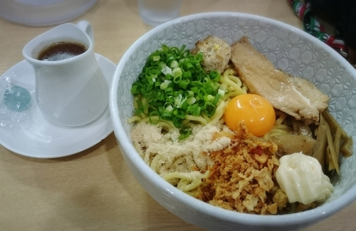 「まぜそば、チーズケーキ」@NOODLE BASE  TRICK☆STARの写真