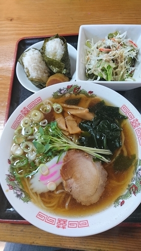 「自家製手もみラーメンランチ 700円」@見晴屋の写真