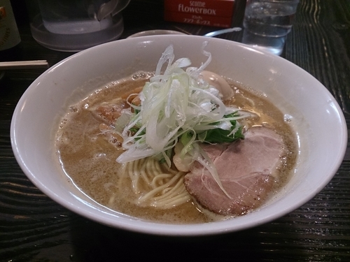 「豚骨魚介ラーメン＋味玉」@麺屋 和利道 waritoの写真