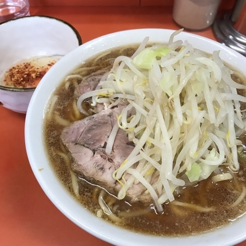 「半分固め 脂少なめ たまご」@ラーメン二郎 神田神保町店の写真