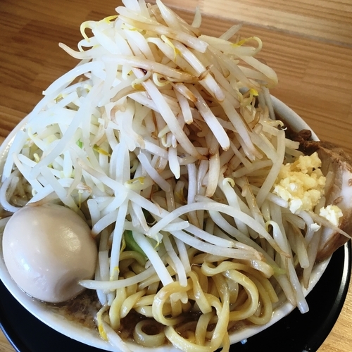 「とん嬉らーめん（大）野菜増し，ニンニク少なめ」@麺屋 とん嬉の写真