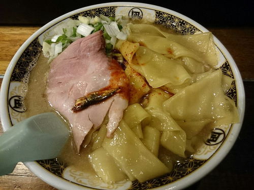 「煮干しラーメン」@すごい煮干ラーメン凪 渋谷東口店の写真
