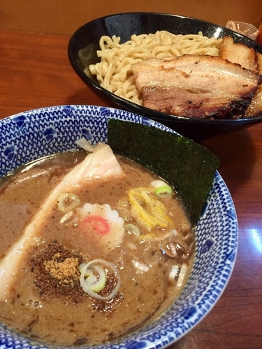 「＜夜の部限定＞ つけ頑者830円＋炙りチャーシュー160円」@メガガンジャの写真