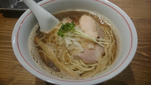 「軍鶏そば（750円）＋チャーシューご飯（200円）」@麺尊 RAGEの写真