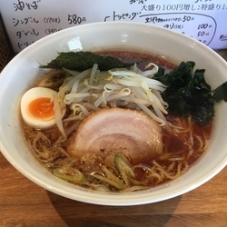 醤油ラーメン  680円