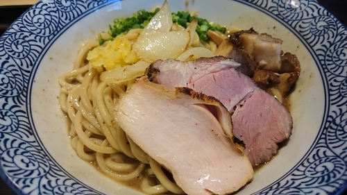 「濃厚煮干し和えそば 二ボーン ￥ 800」@煮干し中華そば 一燈の写真