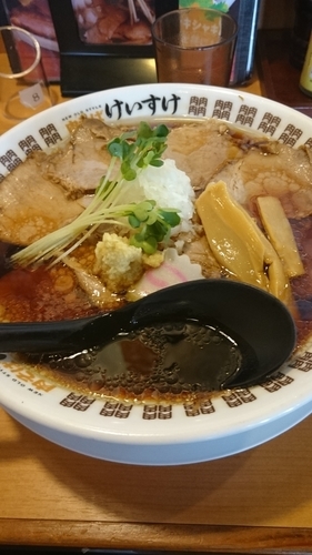 「肉そば 醤油 780円」@肉そば けいすけ 春日部店の写真