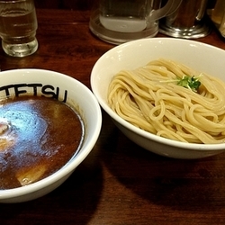 つけ麺+味玉：910円