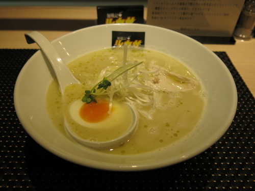 「鶏白湯らーめん：850円」@麺戦記ツカサの写真