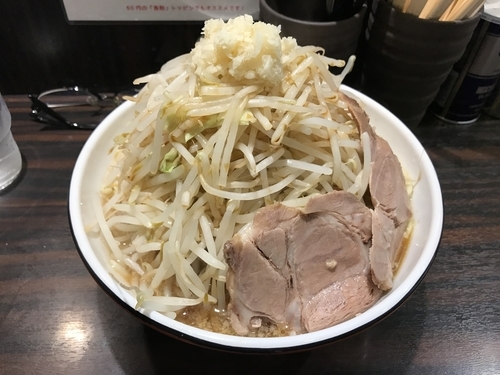 「醤油ラーメン（ヤサイマシ、ニンニク）」@らーめん蘭 入谷店の写真