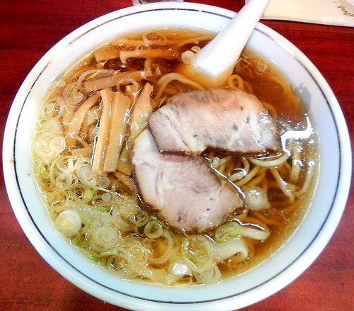 「ワンタンメン（950円）」@十八番の写真