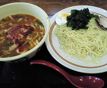 「つけ麺（ピリ辛野菜）　８９０円」@麺屋 小六の写真