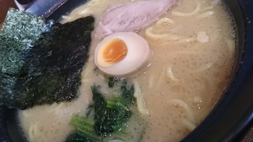 「豚骨醤油５８０円」@らーめん 満月の写真