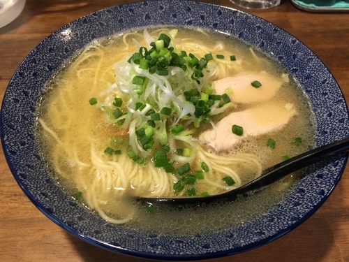 「鶏と貝の塩らーめん（麺1.5玉）」@鶏SOBA BUZZ ROCKの写真