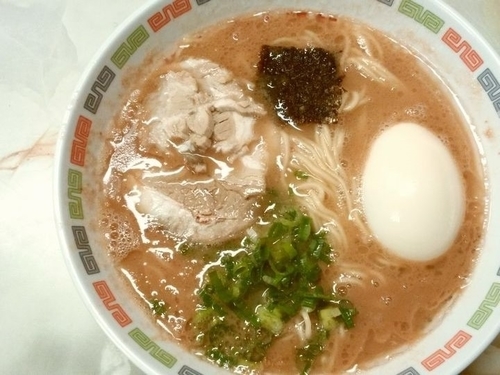 「ラーメン＋ゆで玉子」@丸星中華そばセンターの写真