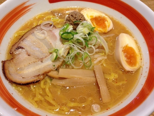 「二代目みそラーメン＋半熟玉子」@二代目 響の写真