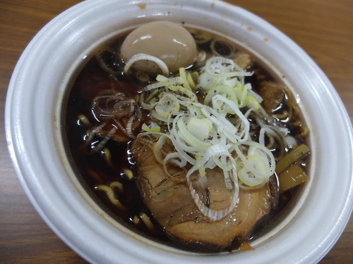 「牛×豚Ｗ肉盛り味玉らーめん」@東京ラーメンショー2016の写真