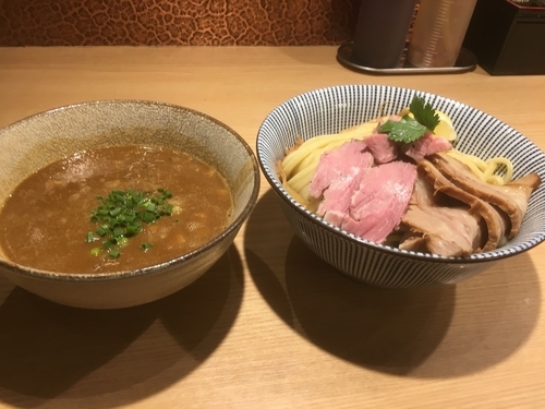 「ラム豚骨つけ麺大盛＋肉増し」@自家製麺 MENSHO TOKYOの写真