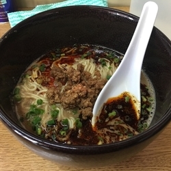 担々麺（750円+替え玉150円）