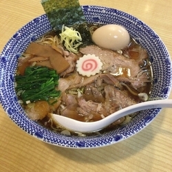 長岡中華そば 大盛り チャーシュー 味付たまご 900円