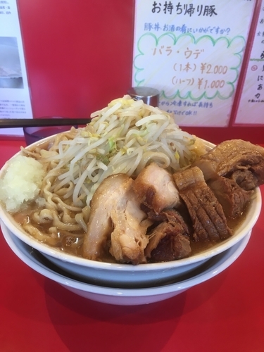 「大ラーメン500g＋豚2枚＋玉ねぎ」@麺屋 桐龍の写真