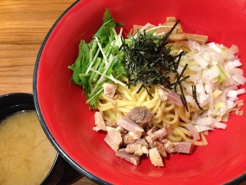 「油そば（スープ付）並」@横浜家系ラーメン 壱角家 西船橋店の写真