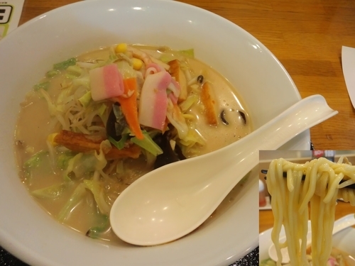 「長崎ちゃんぽん麺1.5倍」@リンガーハット 横浜戸塚店の写真