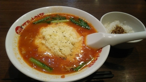 「太陽のチーズラーメン 860円 ＋ チビリゾ 130円」@太陽のトマト麺 錦糸町本店の写真