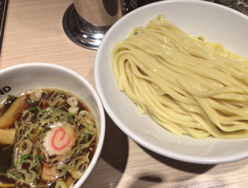 「つけめんライト（M）830円」@TOKYO UNDER GROUND RAMEN 頑者の写真