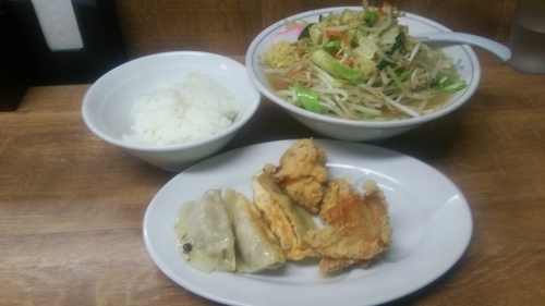 「タンカラギョウ+生姜 890円+ライス並み120円」@トナリの写真