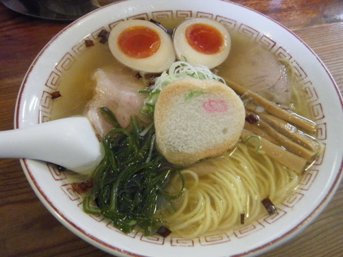 「しお味玉900円」@新函館ラーメン きららの写真