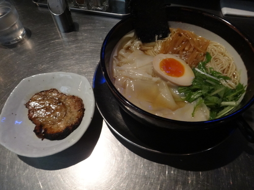 「塩ラーメン（淡麗）820円+雲吞トッピング340円」@ZUND-BARの写真