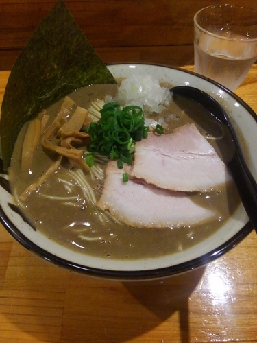 「【限定】濃厚煮干しソバ(750円)+肉めし小(200円)」@old school 中華そば Miya Dera Soulの写真