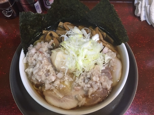 「こってり醤油全部のせ(1150円)」@宗家一条流がんこラーメン 池袋店の写真