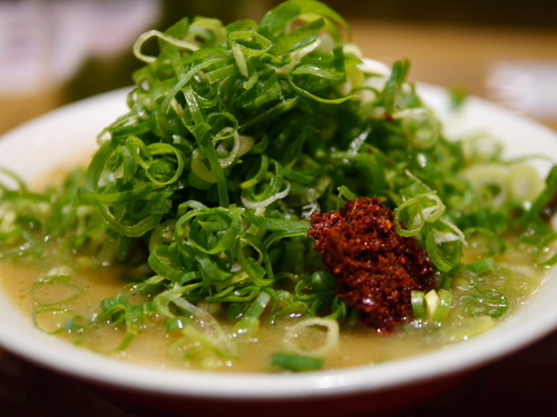 「ラーメン 並 麺硬め」@ラーメン横綱 阪急三番街店の写真