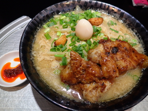 「【期間限定】豚トロガーリック味噌」@らー神 心温の写真