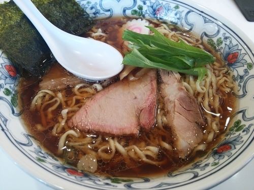 「手打ち中華(醤油)大盛」@手打ち中華そば 凌駕の写真