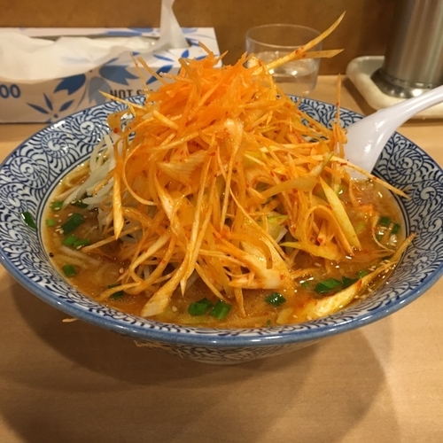 「味噌ネギラーメン 太麺」@めん丸 仁戸名店の写真