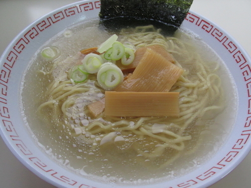 「塩らーめん 「250円」」@フォーラムめんの写真