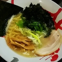 岩のり岩塩らーめん ８５０円