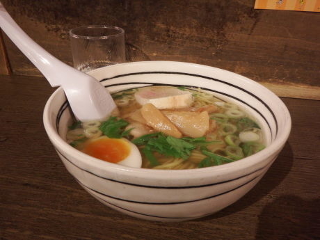 「味彩新塩拉麺（ハーフ）」@函館麺厨房あじさい 札幌エスタ店の写真