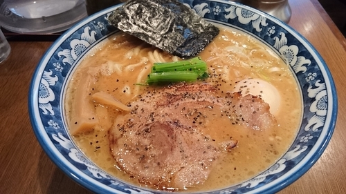 「2号ラーメン＋味玉(クーポン) ￥ 780」@ラーメン 雷鳥の写真